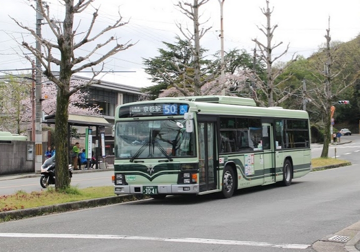 京都観光をバスでするのは時間の無駄