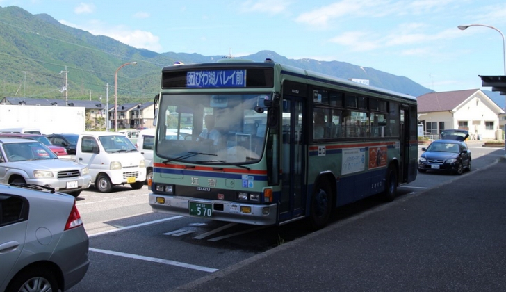 びわ湖バレイ行きの江若バスを利用（330円）