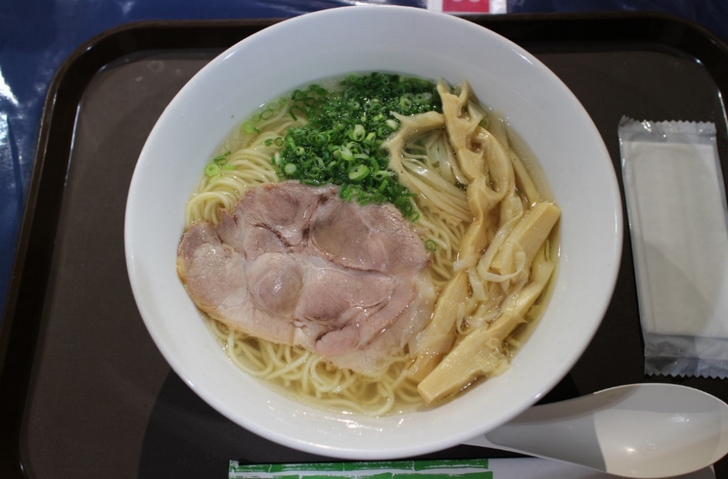 北海道で人気の「麺屋菜々兵衛」のラーメン