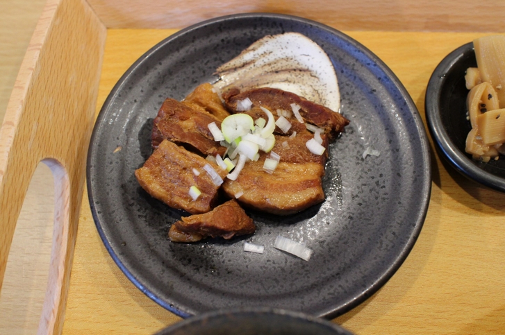 セットの豚角煮 甘くて美味しかったです