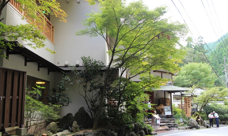 貴船温泉 水源の森 天山之湯(京都府京都市左京区)年末年始の営業
