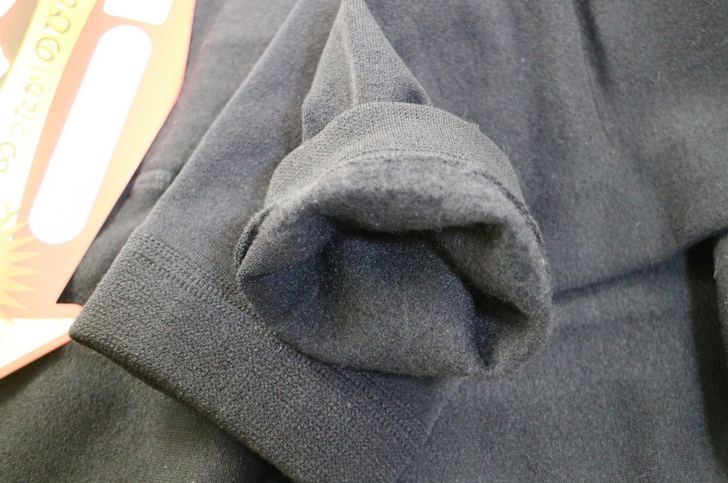 厚みがあって裏起毛なので温かいです