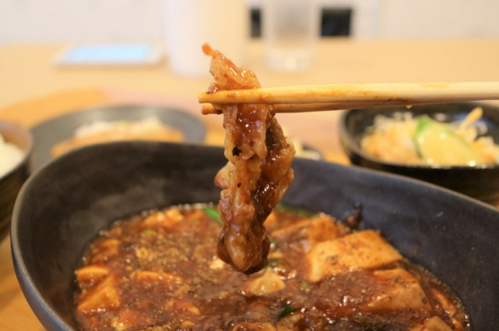 肉のコクと香りがフワッと広がるのは近江牛ならではです