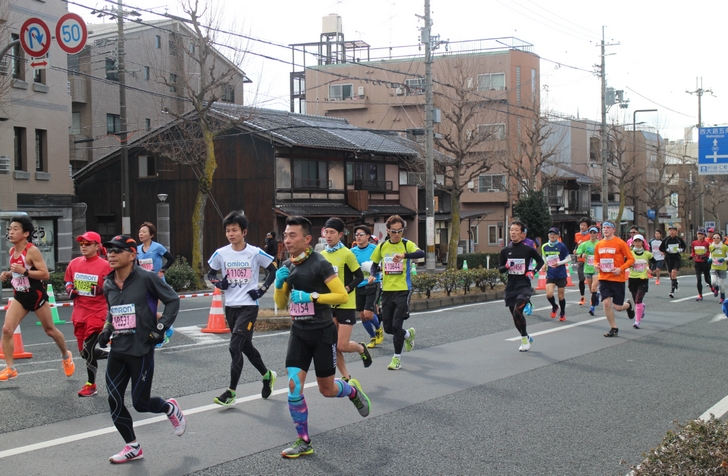 京都マラソンを走るランナーのみなさん