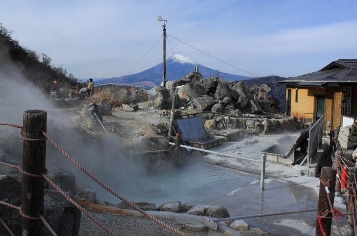 大涌谷からは富士山や芦ノ湖が望めます