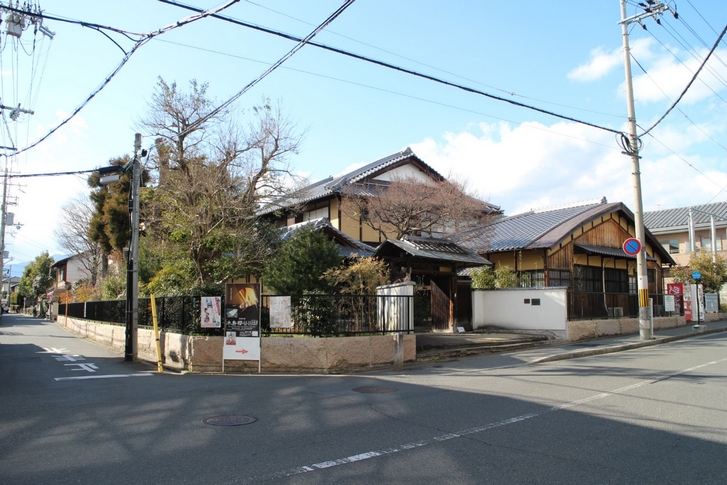 木島櫻谷旧邸 があるのは北野白梅町駅のすぐ近くです