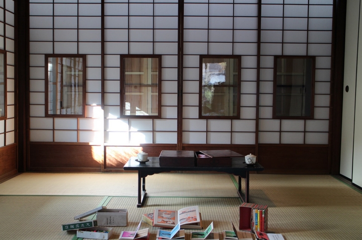 昭和初期の小物や雑貨が展示されていました