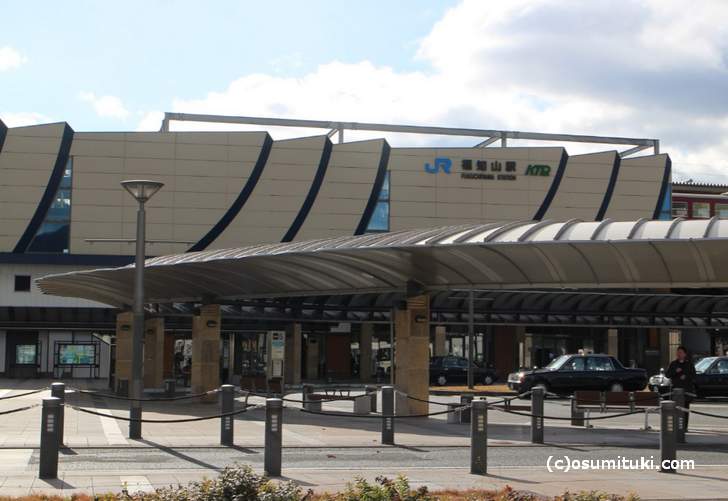 JR山陰本線「福知山駅」北口からすぐの場所にあります