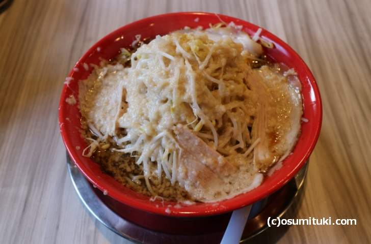 麺屋龍仙(800円、麺200g、ニンニクあり、コール不可)