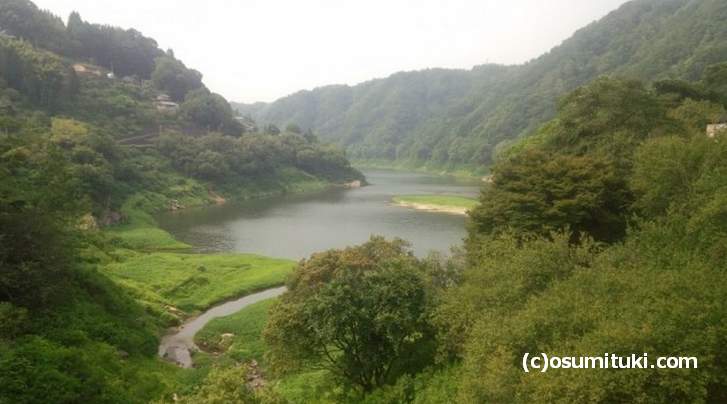 南山城村を流れる「名張川」山間部を走る川沿いの道が見る風景がキレイです