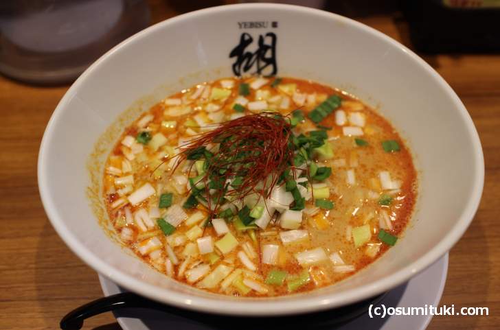 担担麺（756円）味わい深いスープでした
