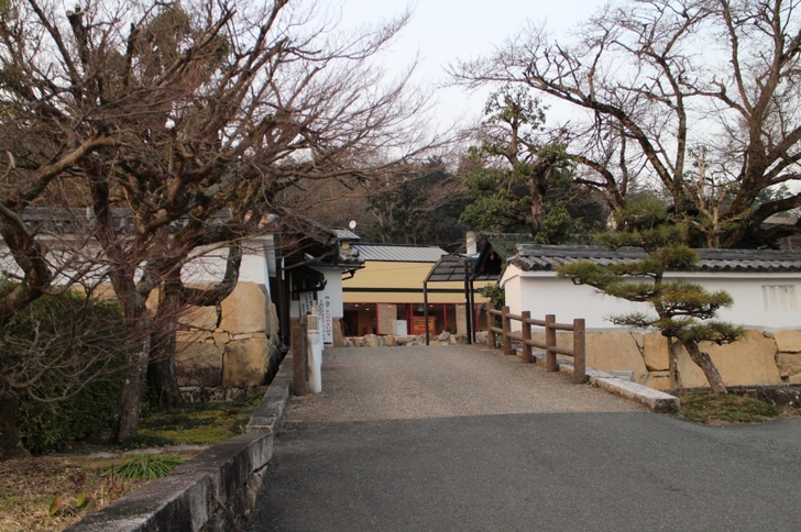 京都府の中部は温泉不毛地帯なので天然温泉は珍しいです