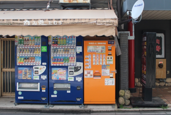 京都駅八条口の格安キップ自販機の場所