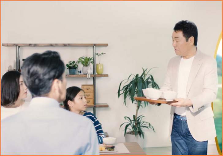 五木ひろしです。皆さんに食べていただきたいお米があるんです。