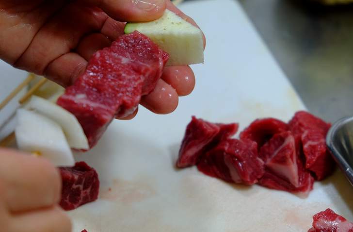 串カツって、普通はこれですよね?(肉と玉ねぎ)