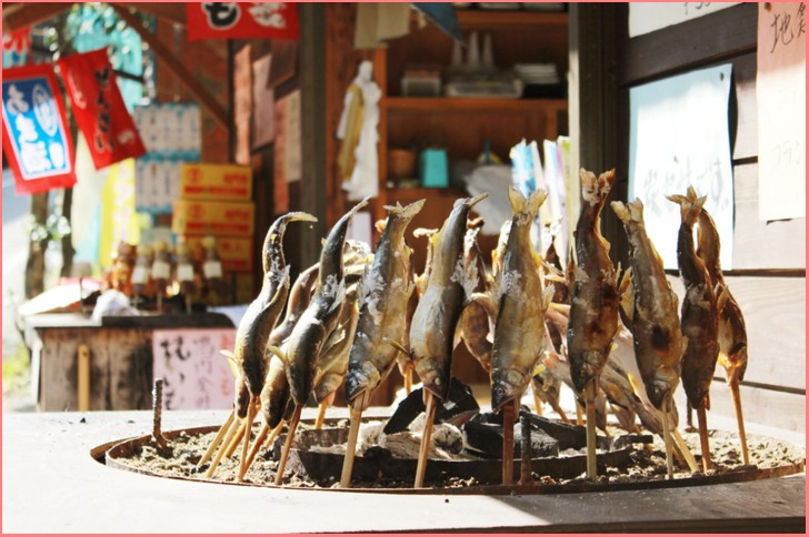 昔から徳島県内で食べられてきた郷土料理「でこまわし」