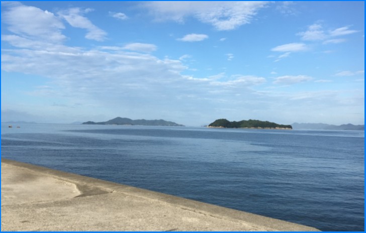 笠岡市から瀬戸内海の「北木島」を望む、シャコはここで水揚げされています