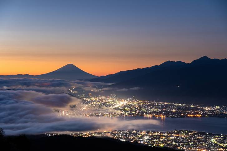 長野県から眺めた富士山