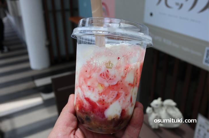 黒糖で味付けした生タピオカは柔らかさもバッチリです