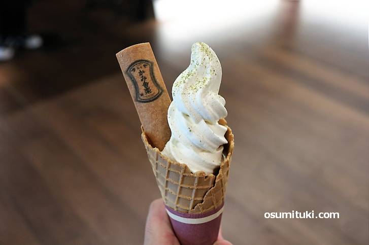 山椒ソフトクリームはピリッと辛い大人のソフトクリーム