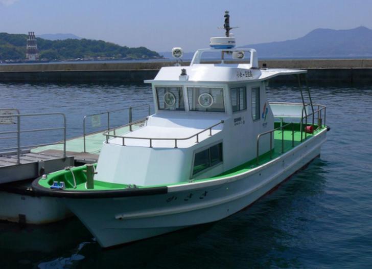 笠佐島には行政連絡船「かささ」で行くことができる(周防大島町サイトより)