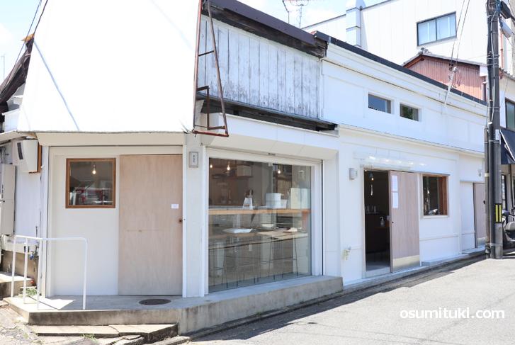 Kew(キュー)の持ち帰り専門店が新店オープン