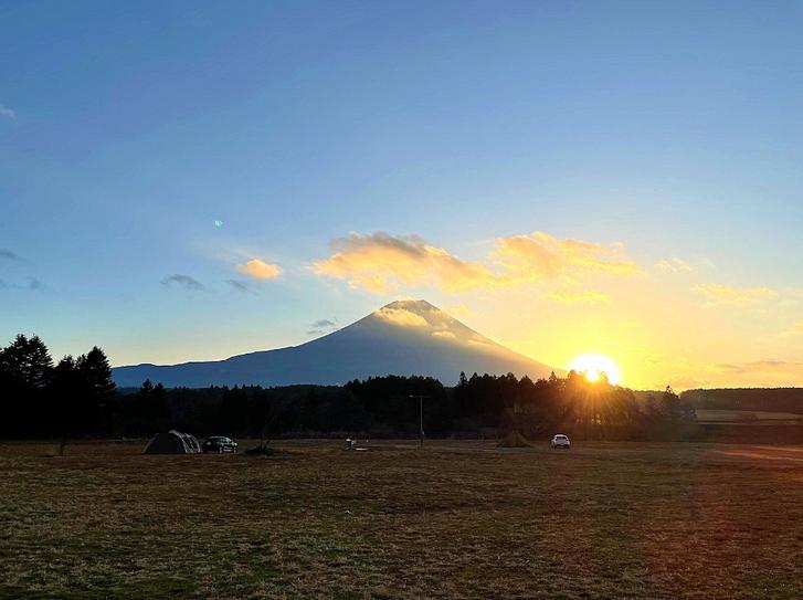 キャンプのシーンは富士山が見える大野路ファミリーキャンプ場