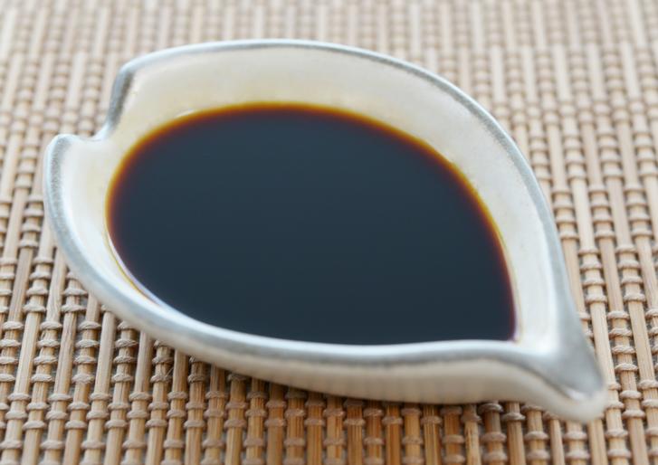醤油の主原料は「大豆」以外になにが使われるのでしょうか?
