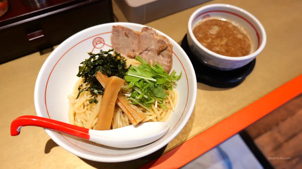 魚介醤油つけ麺のお店
