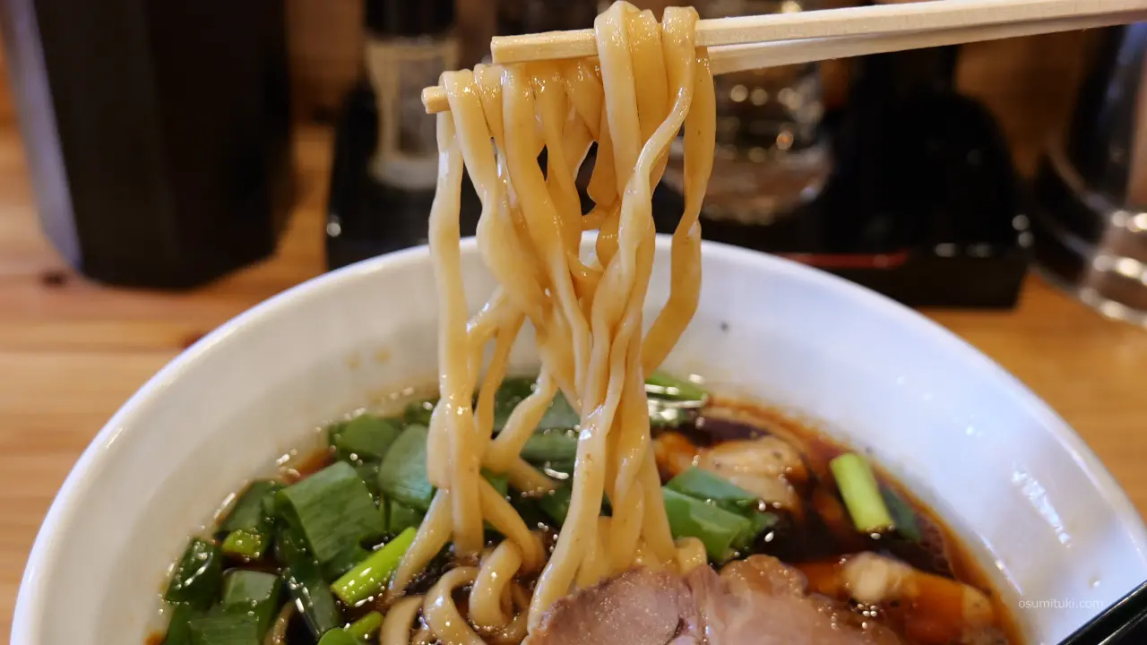 高井田系といえば極太麺