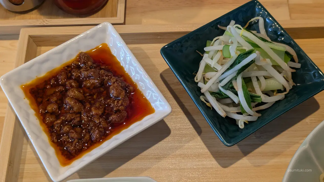 肉味噌をつけ汁に入れると味変にもなります