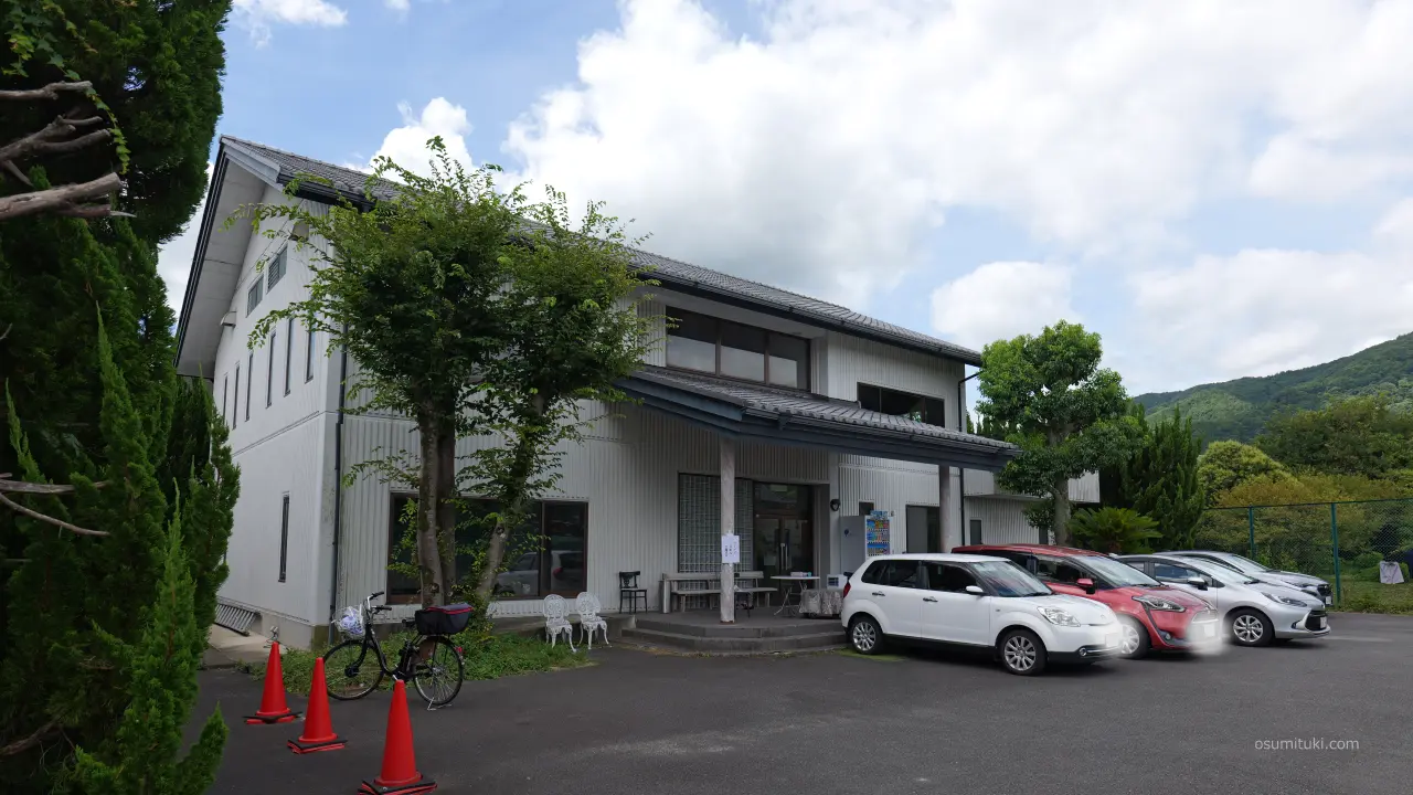 お店は大原野の「パブリックテニス洛西」のクラブハウス二階