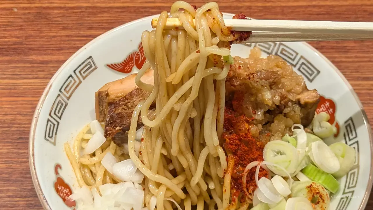 麺はいつもの全粒粉麺