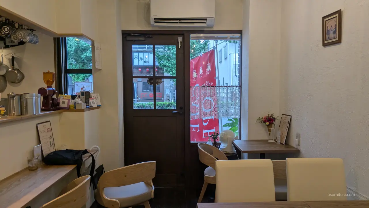 新店オープン時の店内(内観)